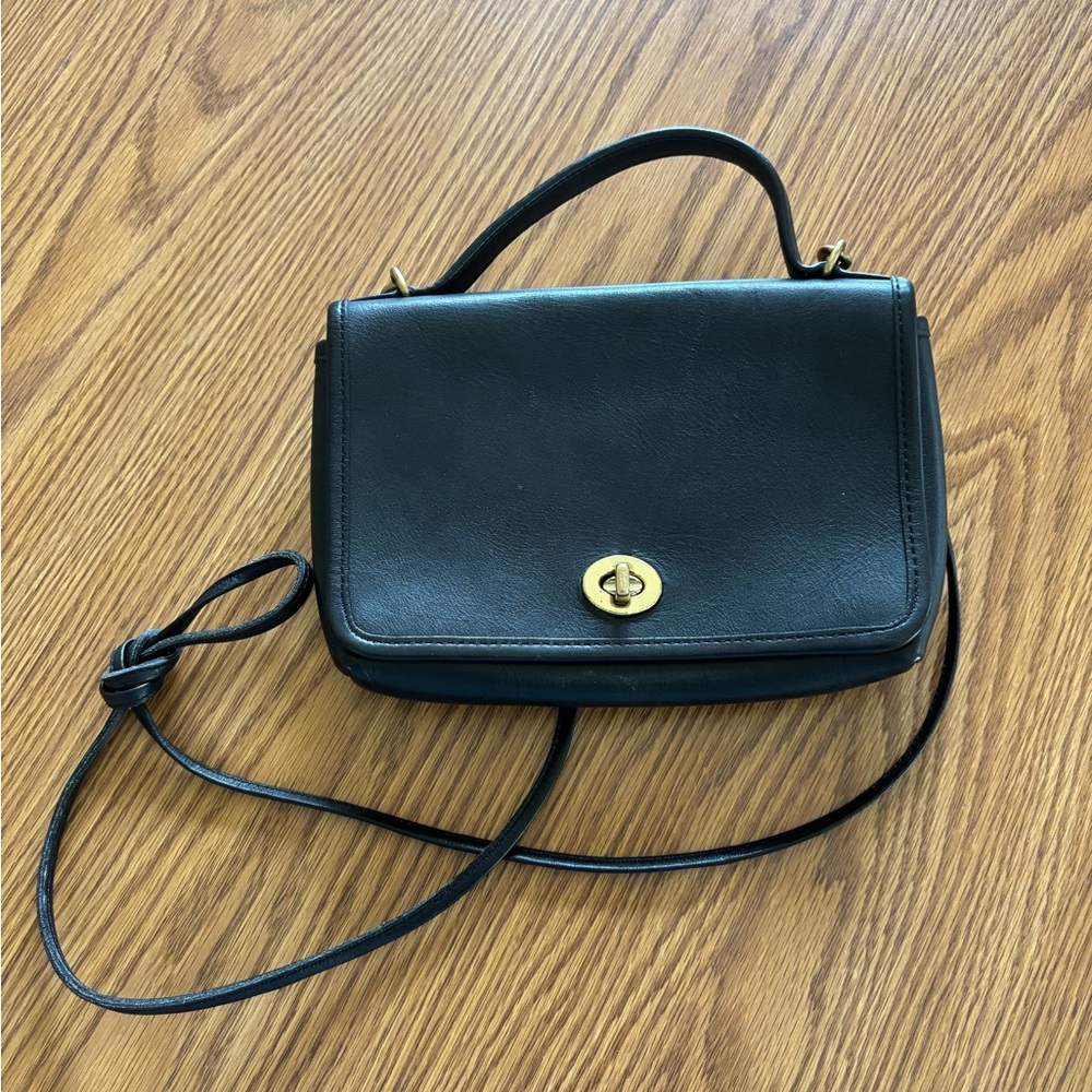 Elegant Black Leather Handbag